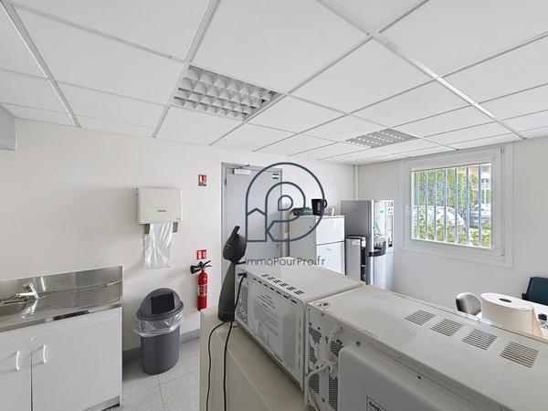 Lille – Grands Boulevards | Local 265 m² à rénover | Avenue de la République | À vendre