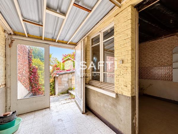 Maison à rénover entièrement - fort potentiel