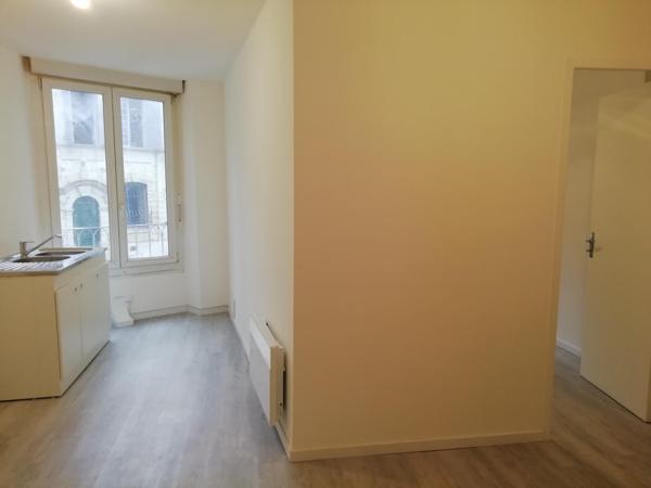 Immeuble de rapport loué RENTABILITE BRUTE à 8,21%