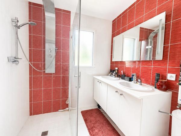 Bien rare – Maison contemporaine sans travaux – Proche mer LE RELECQ KERHUON (29)