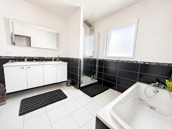 Bien rare – Maison contemporaine sans travaux – Proche mer LE RELECQ KERHUON (29)