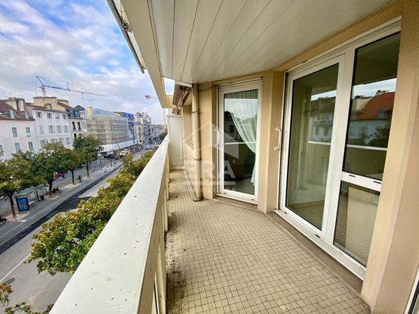 Centre-ville de Pau : T2 avec terrasse aux Hespérides