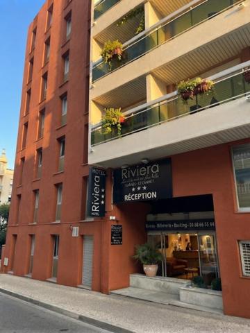 Hôtel - Bureau à CANNES (06400)