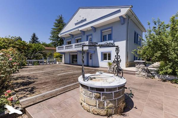Maison à vendre 296 520 € Lourdes 7 p 170 m² DPE D