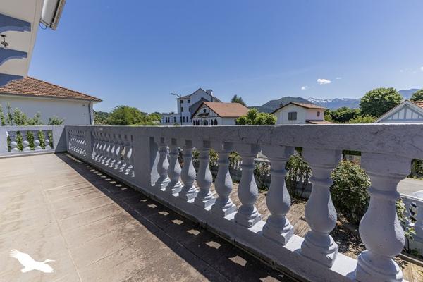 Maison à vendre 296 520 € Lourdes 7 p 170 m² DPE D