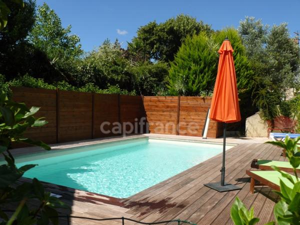 Propriété - une maison d'habitation - 5 chambres d'hôtes - 2 appartements en location sur plus de 1 hectare à SAINTE BAZEILLE (47)