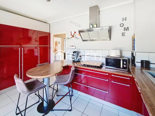 Maison 6 piéces, 155 m², à deux pas des commerces