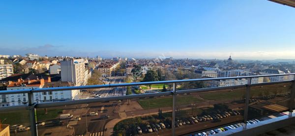 A Chalon sur Saône appartement T3 de 72 m² résidence PALMA vue panoramique