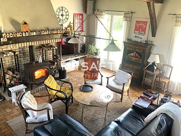 Propriété de caractère proche Champagnole