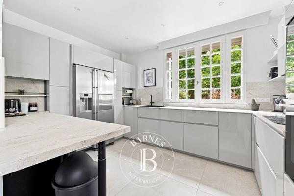 Nogent-sur-Marne, Appartement 4 Chambres -  203 m² à vendre