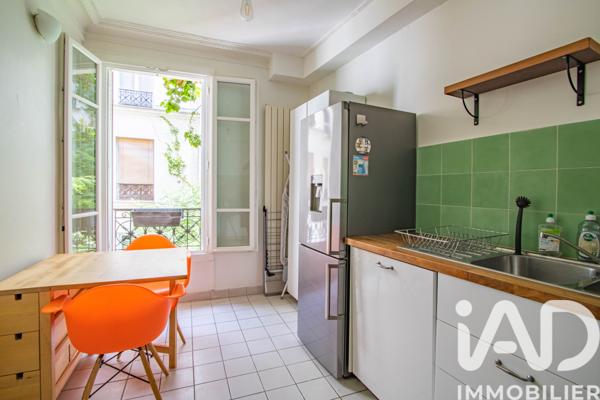 Location appartement 2 pièces 54 m² Paris 18
