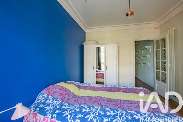 Location appartement 2 pièces 54 m² Paris 18