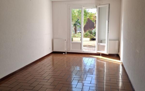 Maison à vendre    6 pièces •  Aussillon