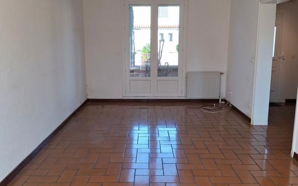 Maison à vendre    6 pièces •  Aussillon