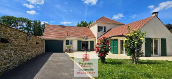 Maison Tournan En Brie 8 pièce(s) 208 m2