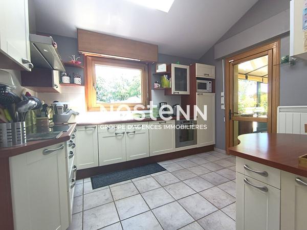 Longère à vendre à Saint Ave 4 chambres annexes située dans un environnement exceptionnel.
