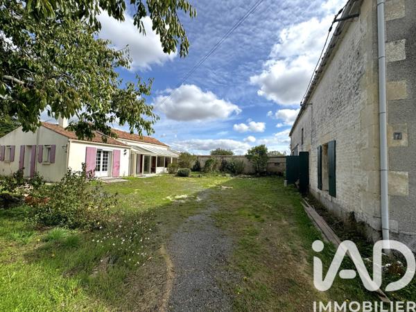 Maison à vendre 3 pièces 250 m² Fontenay-le-Comte