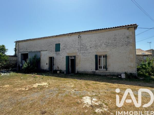 Maison à vendre 3 pièces 250 m² Fontenay-le-Comte