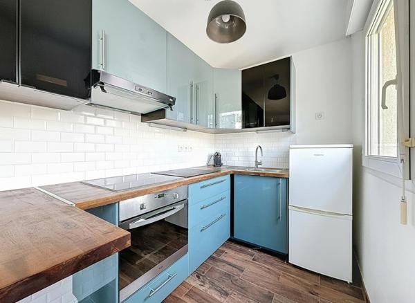Charmant studio rénové avec balcon 30.80 m2