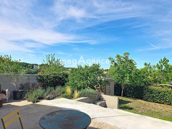 Maison à ANDREZE, 49600 - 6 pièces 148m²