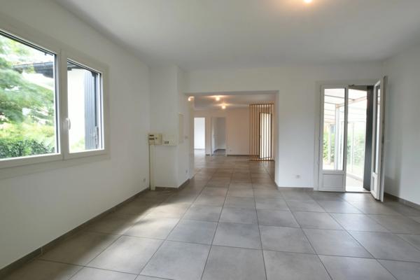 Maison à louer maison plain pied 3 pièces MONTADY (34)