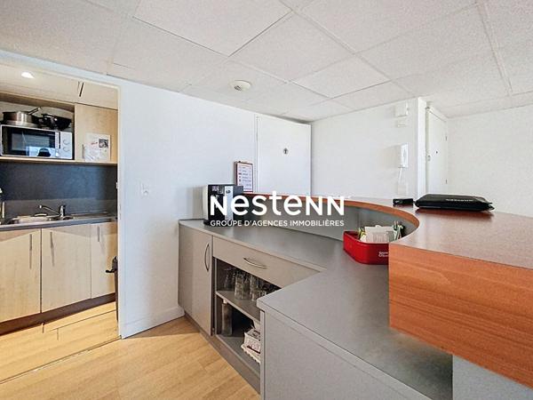 Nice OUEST - Bureaux - Dernier étage - 200m2 - 5 min aéroport - 3 min autoroute - Piscine