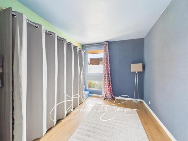 DUPLEX FAMILIAL AVEC BOX ET BALCON