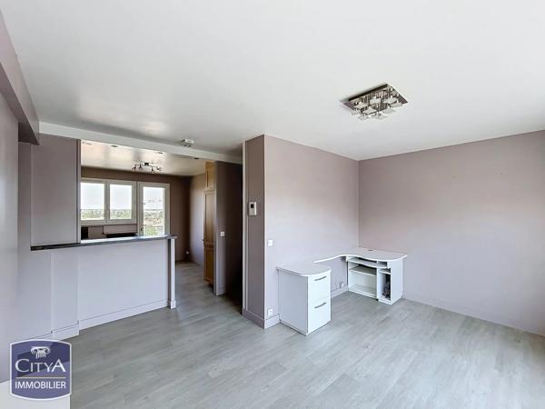 Appartement à vendre 2 pièces 48.87m² Lucé (28110)