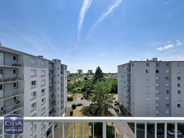Appartement à vendre 2 pièces 48.87m² Lucé (28110)