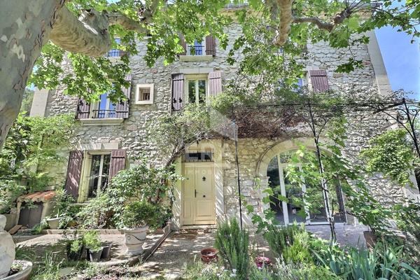 A VENDRE VEDENE Maison de maître 283 m²