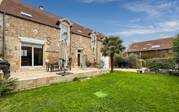 Maison à vendre    6 pièces •  Marines