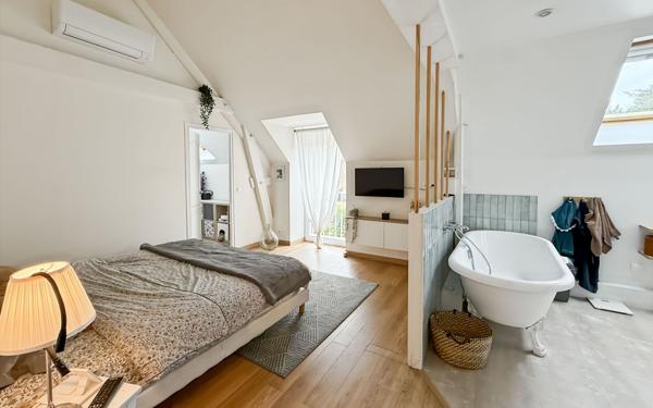 Maison à vendre    6 pièces •  Marines