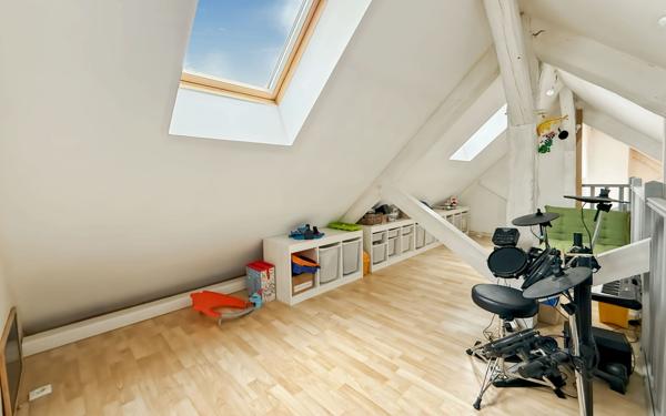 Maison à vendre    6 pièces •  Marines