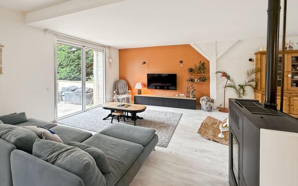 Maison à vendre    6 pièces •  Marines