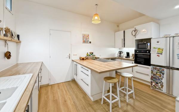 Maison à vendre    6 pièces •  Marines