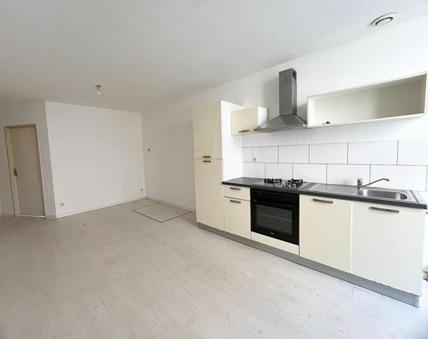 47300 VILLENEUVE SUR LOT Villeneuve/Lot, immeuble de 3 appartements, idéal investisseurs