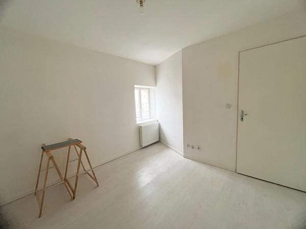 47300 VILLENEUVE SUR LOT Villeneuve/Lot, immeuble de 3 appartements, idéal investisseurs