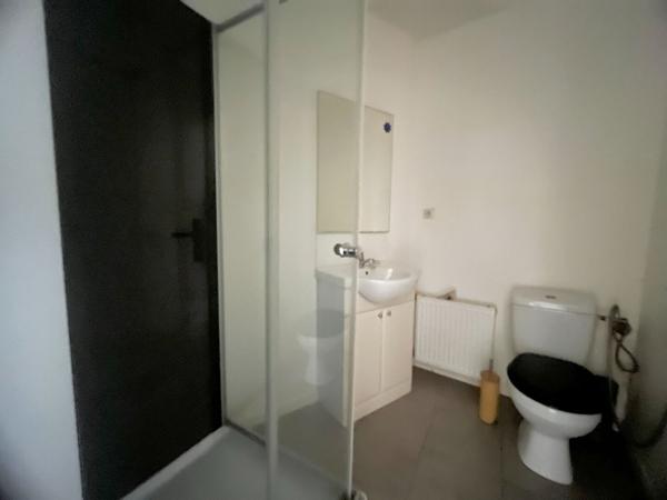 47300 VILLENEUVE SUR LOT Villeneuve/Lot, immeuble de 3 appartements, idéal investisseurs