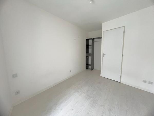 47300 VILLENEUVE SUR LOT Villeneuve/Lot, immeuble de 3 appartements, idéal investisseurs