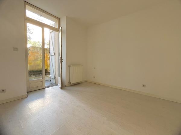 47300 VILLENEUVE SUR LOT Villeneuve/Lot, immeuble de 3 appartements, idéal investisseurs