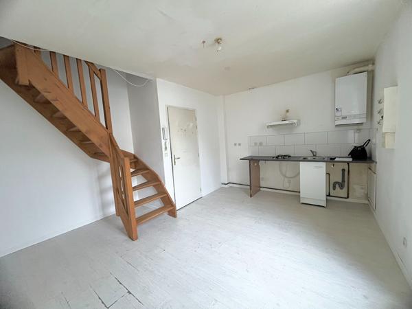 47300 VILLENEUVE SUR LOT Villeneuve/Lot, immeuble de 3 appartements, idéal investisseurs