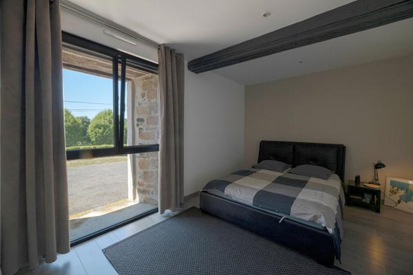 Maison Chateaugiron 5 pièces  MEUBLÉE 210.70 m2