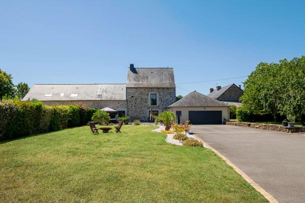 Maison Chateaugiron 5 pièces  MEUBLÉE 210.70 m2