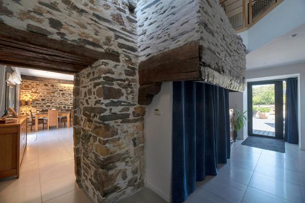 Maison Chateaugiron 5 pièces  MEUBLÉE 210.70 m2