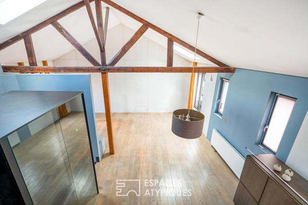 Loft traversant au dernier étage avec ascenseur