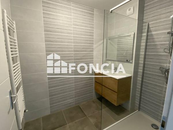 Location Appartement 3 pièces 64.9 m² - 17 CHEMIN DU BAC Lescar 64230