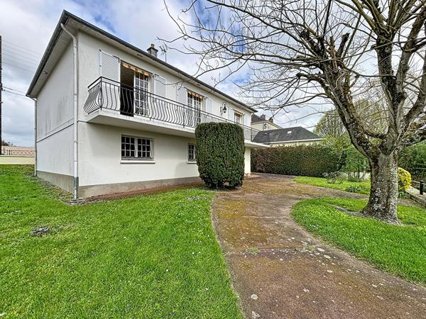 Maison Chateau Gontier Sur Mayenne - accès Halage et Mayenne - vue mayenne
