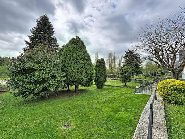 Maison Chateau Gontier Sur Mayenne - accès Halage et Mayenne - vue mayenne