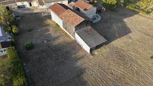 Terrain constructible avec dépendance