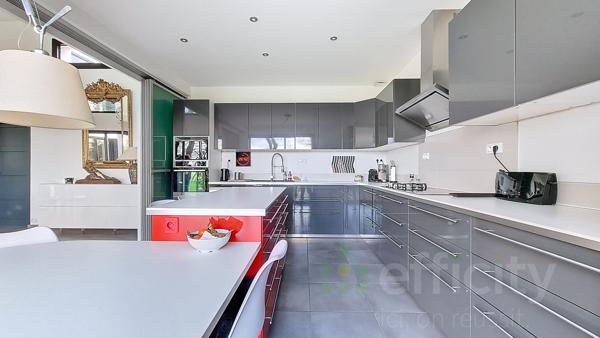 Maison 8 pièces - 281 m² Bien prestige